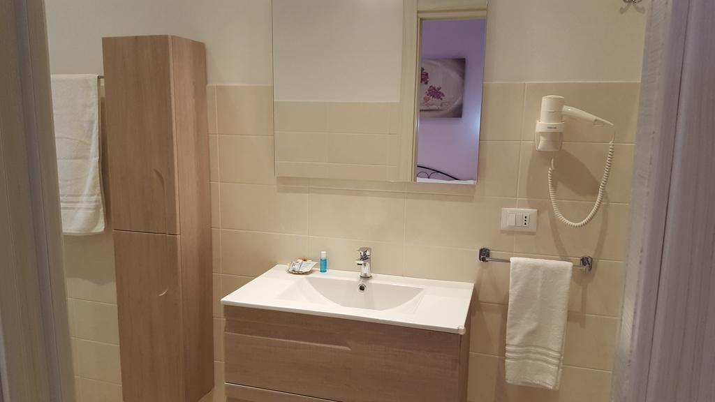 Guest House Le Tre Spezie لا سبيتسْيا المظهر الخارجي الصورة