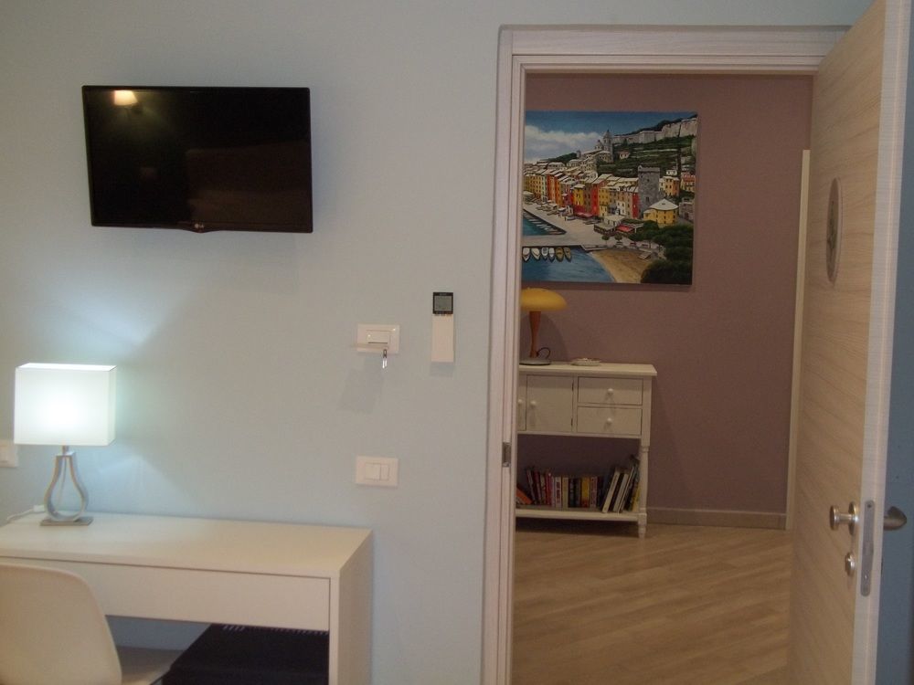 Guest House Le Tre Spezie لا سبيتسْيا المظهر الخارجي الصورة