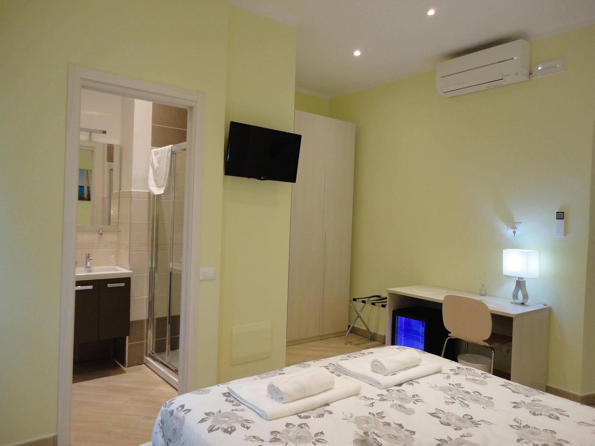 Guest House Le Tre Spezie لا سبيتسْيا المظهر الخارجي الصورة